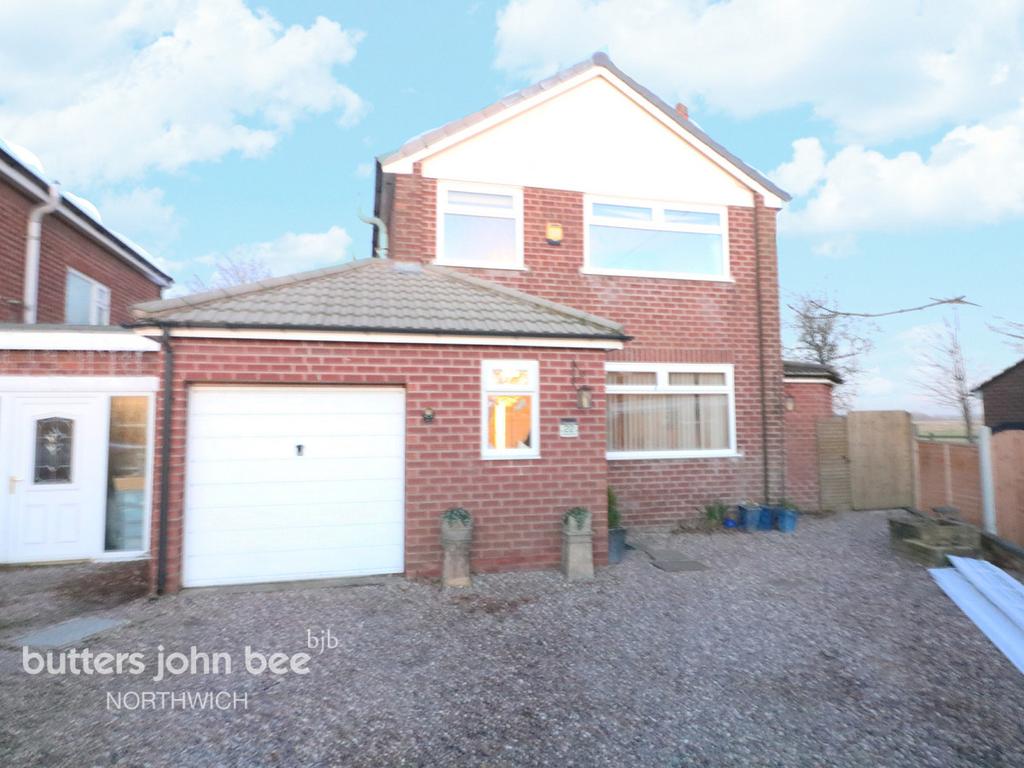 Greenside Drive, Lostock Green 4 bed link detached house £425,000