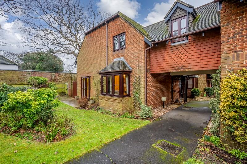 Garden Mews, Warsash, Southampton, Hampshire. SO31 9GW 2 bed terraced