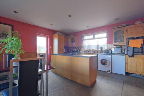 3 bedroom semi-detached house for sale - Dorset Avenue, Padiham, Burnley, Lancashire, BB12