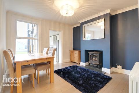 5 Catherine Road, Romford, RM2 5SA