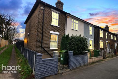 5 Catherine Road, Romford, RM2 5SA
