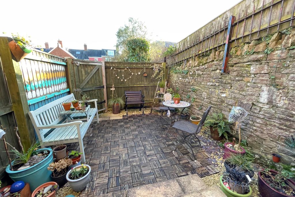 Rear Courtyard Garden