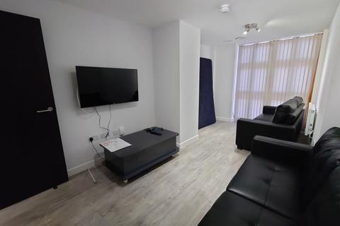 5 bedroom apartment to rent - LEICESTER,