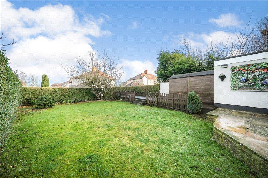 Leyland Road, Harrogate 3 bed detached house £420,000