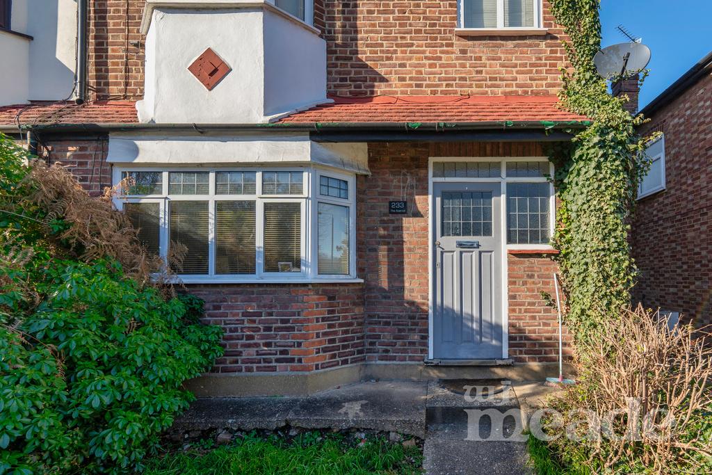 The Avenue, Highams Park, E4 4 bed semidetached house for sale £630,000