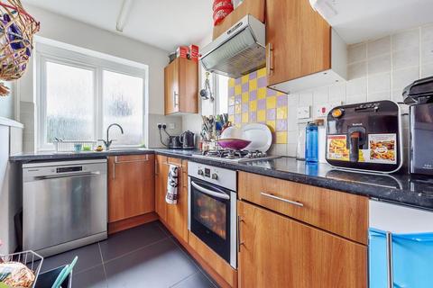 68 Cassiobury Avenue, Feltham, TW14 9JF
