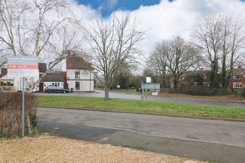 4 Alne End, Great Alne, Alcester, B49 6HH