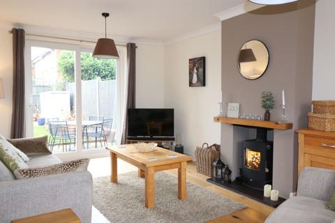 4 Alne End, Great Alne, Alcester, B49 6HH