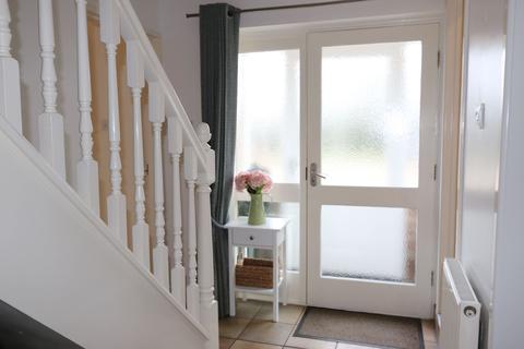 4 Alne End, Great Alne, Alcester, B49 6HH