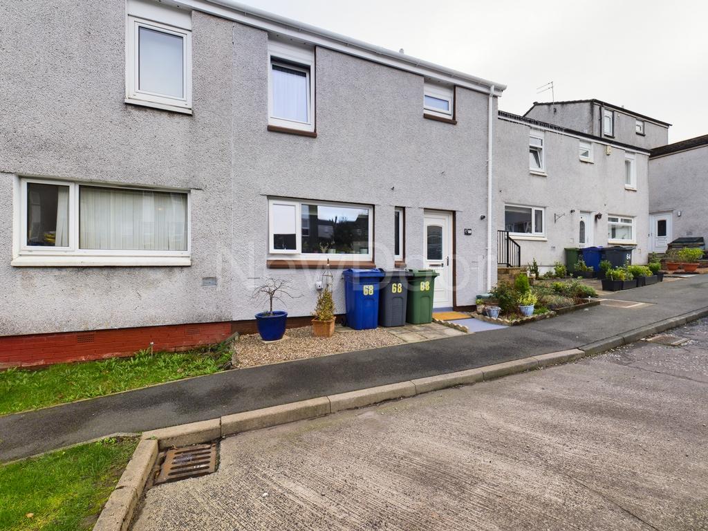 Mains Drive, Erskine, PA8 3 bed property £153,000