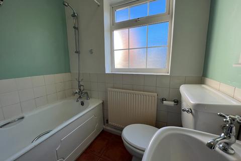 2 bedroom semi-detached house to rent - Mount Street, Southport, Merseyside, PR9