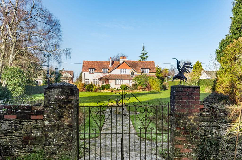 Blackberry Lane, Four Marks, Alton... 6 bed detached house £1,150,000