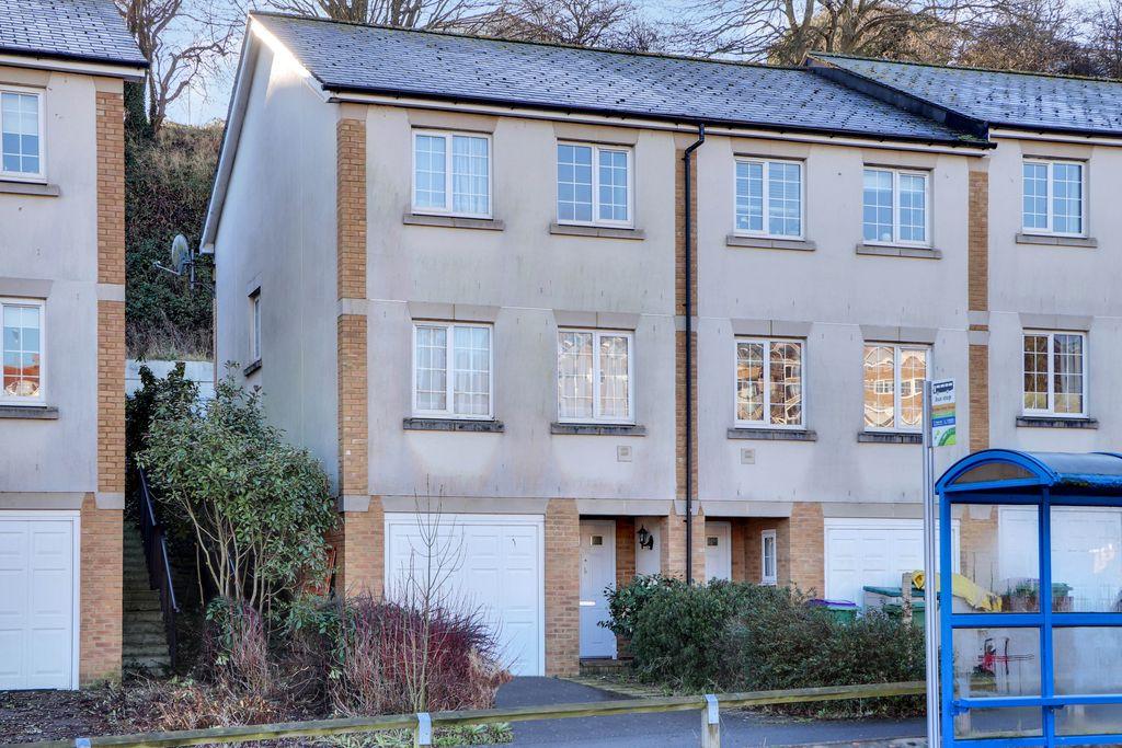 Enbrook Valley, Folkestone CT20 3NA 3 bed townhouse for sale £300,000