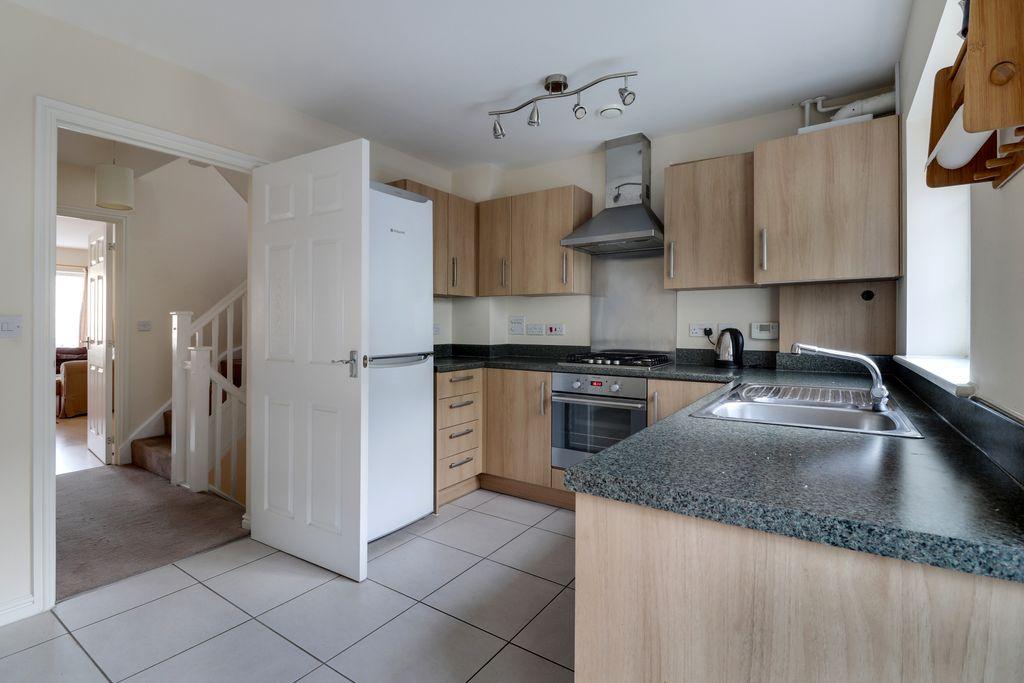 Enbrook Valley, Folkestone CT20 3NA 3 bed townhouse £300,000