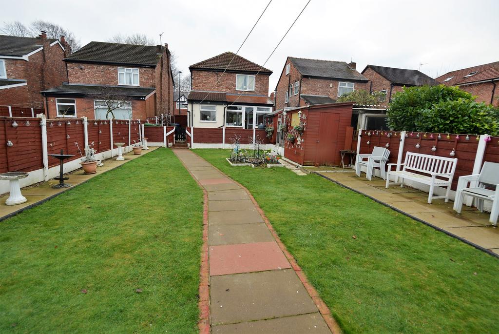 Bradfield Road, Stretford, M32 3 bed detached house £395,000