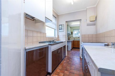 17 Mounthurst Road, Bromley, BR2 7QW