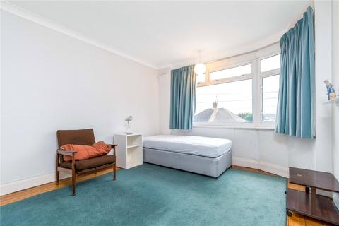 17 Mounthurst Road, Bromley, BR2 7QW