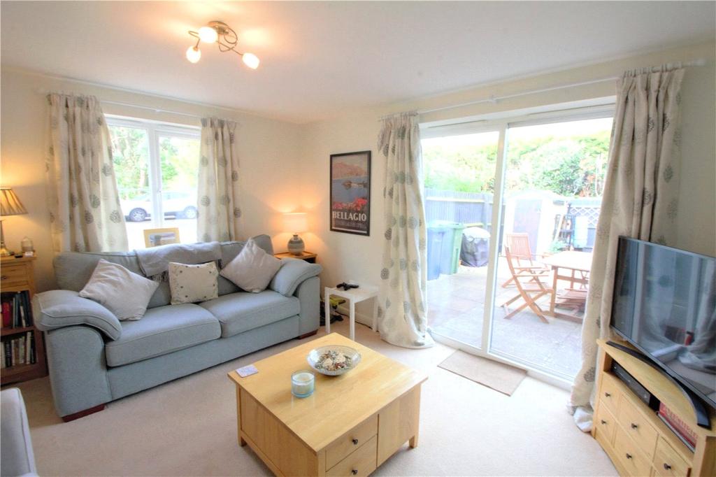 Appleyard Close, Uckington... 3 bed end of terrace house - £265,000