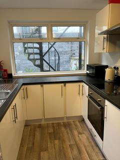 5 bedroom terraced house to rent, Swansea SA1