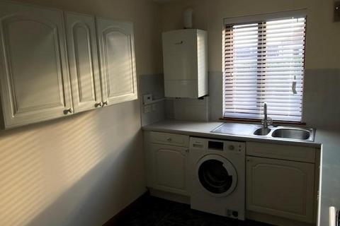 2 bedroom flat to rent, 12 Beatty Court, Kirkcaldy, KY1