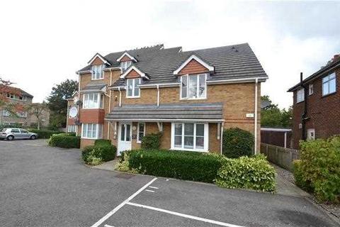 11 Minimax Close, Feltham, TW14 9EQ