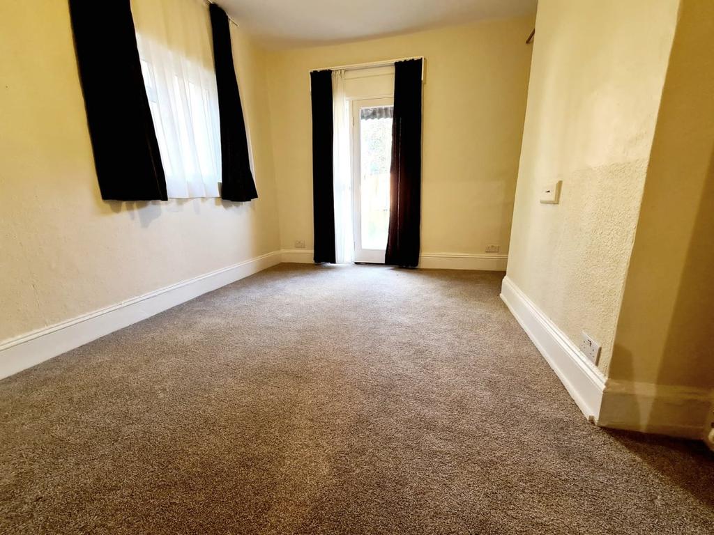 Maury Road, Stoke Newington 1 bed flat £1,235 pcm (£285 pw)