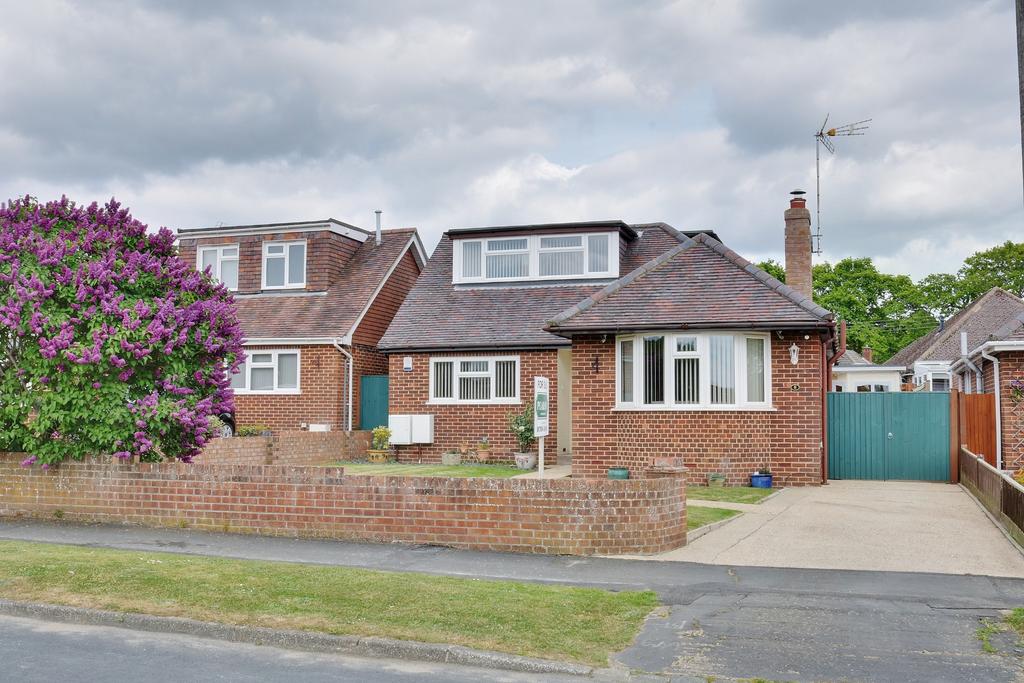 Nursling, Southampton 4 bed detached bungalow - £525,000