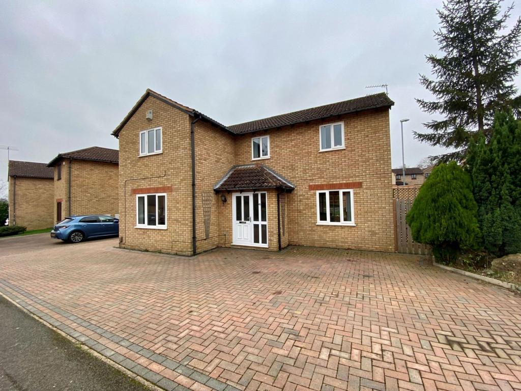Russet Drive, Little Billing... 4 bed detached house £400,000