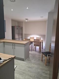 4 bedroom apartment to rent - LEICESTER,