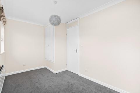 24 Botley Gardens, Southampton, SO19 0SW