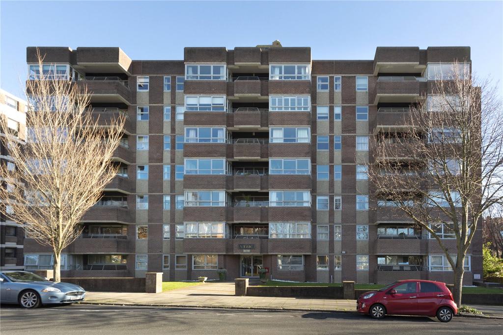 Eaton Gardens, Hove, East Sussex, BN3 2 bed apartment £475,000