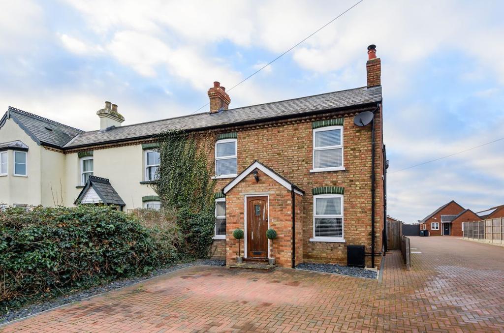 Bedford Road, Wootton, Bedford 4 bed semidetached house £425,000