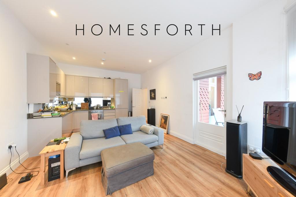 Raglan House, Queens Avenue, Muswell Hill, N10 2 bed flat £1,863 pcm (£430 pw)