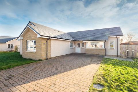 4 bedroom bungalow for sale - Tippermuir Close, Tibbermore, Perthshire, PH1 1AD