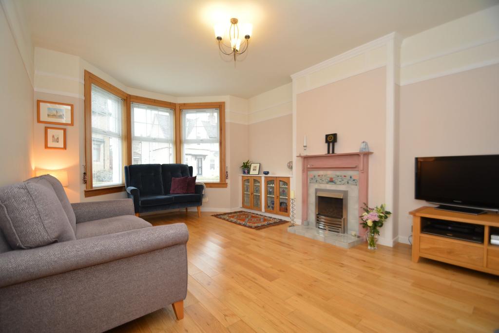 101 Baronald Drive, GLASGOW, G12 0HR 3 bed semidetached house £379,000