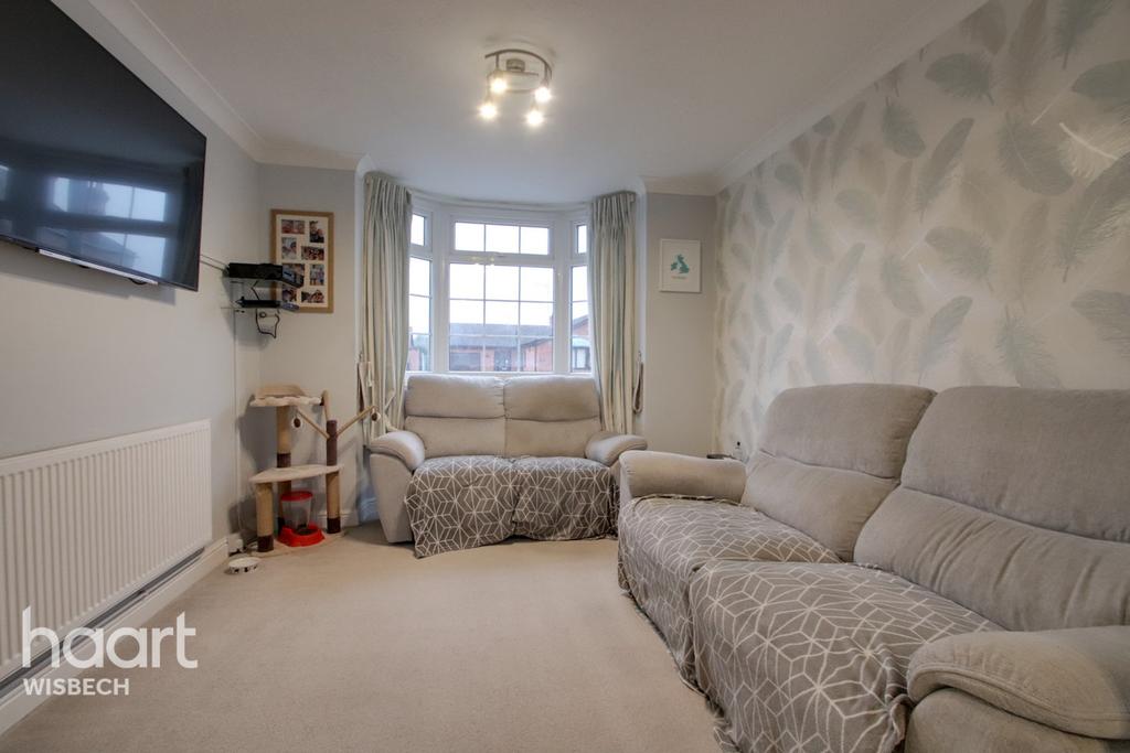 Burdett Road, Wisbech 3 bed semidetached house £190,000