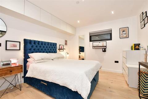 1 bedroom ground floor flat for sale - Clifford Road, London