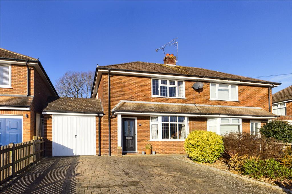 Warborough Avenue, Tilehurst, Reading, RG31 3 bed semidetached house