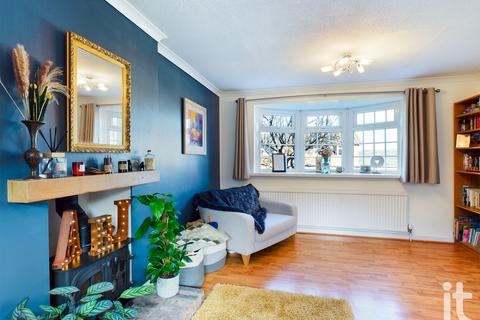 8 Chantry Close, Disley, Stockport, SK12 2DP