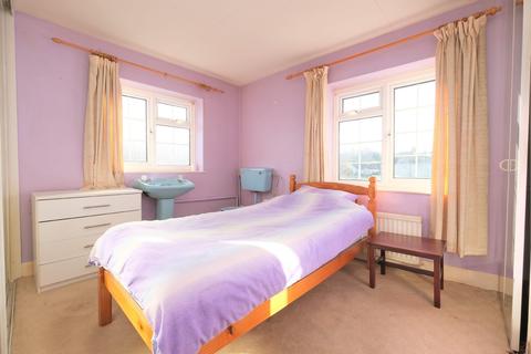 17 Old Hill, Orpington, BR6 6BW