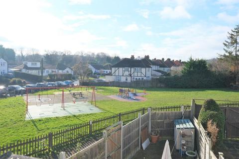 17 Old Hill, Orpington, BR6 6BW