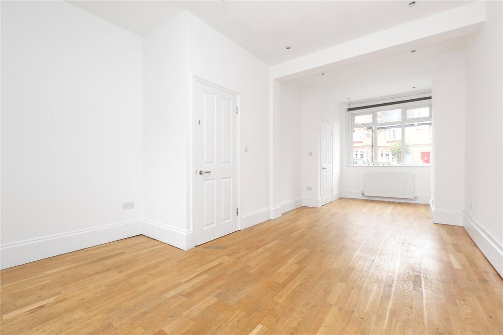 Beechwood Road, London, N8 3 bed terraced house - £800,000