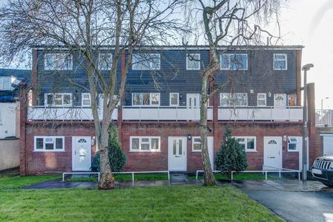 69 High Street, Studley, B80 7HN
