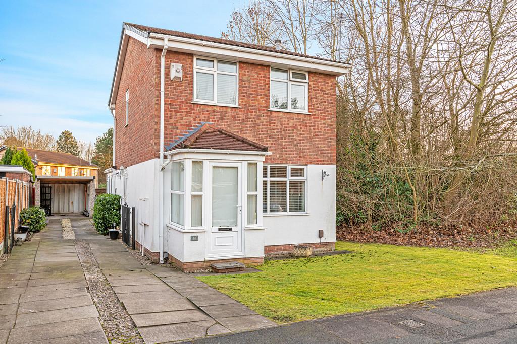 Ellesworth Close, Old Hall, Warrington 3 bed detached house £895 pcm