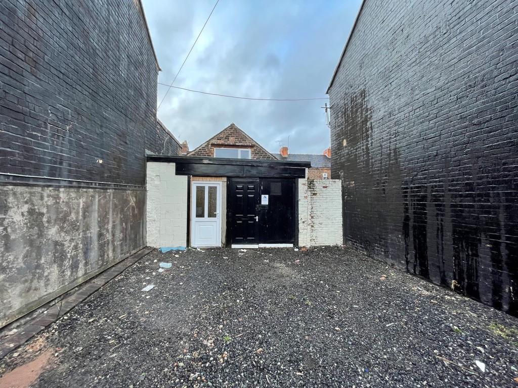 Adjacent to 44, Fielding Street, Stoke, Staffordshire, ST4 4HD Industrial unit £313 pcm (£72 pw)