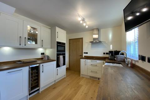45 Heath Road, Navenby, Lincoln, LN5 0TT
