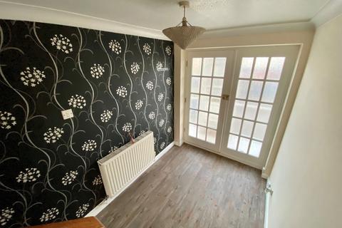 12 Aldermere Road, Kidderminster, DY11 5HN