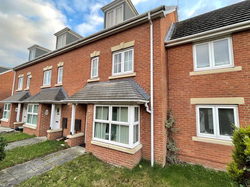 Maddren Way, Linthorpe, Middlesbrough, TS5 5BD 4 bed terraced house £