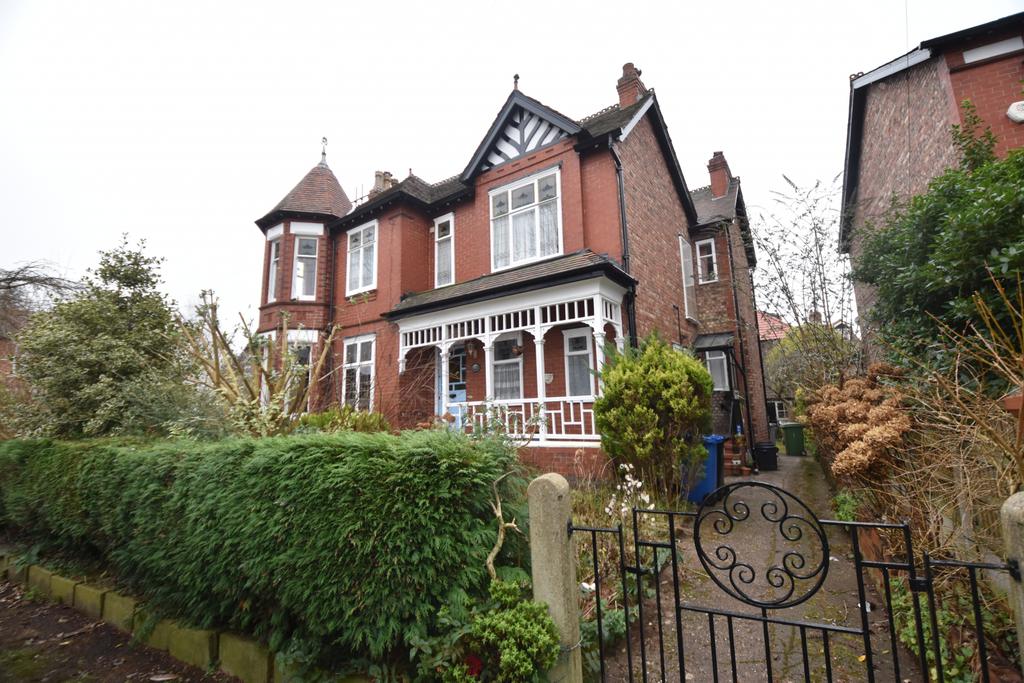 Wynthorpe' Westgate, Urmston, M41 5 bed detached house £799,950