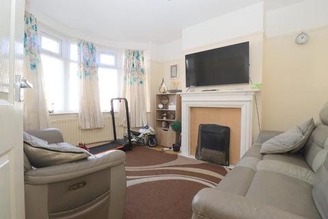 14 Wickstead Avenue, Luton, LU4 9DP